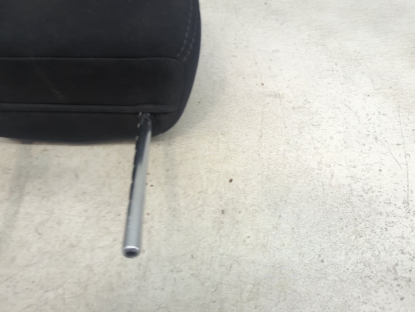 2017 Nissan Pathfinder Headrest Head Rest Front Driver Passenger Seat Fits OEM Used Auto Parts - Oemusedautoparts1.com