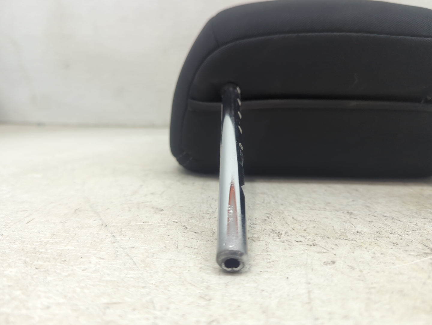2017 Nissan Pathfinder Headrest Head Rest Front Driver Seat Black 1473222 - Oemusedautoparts1.com