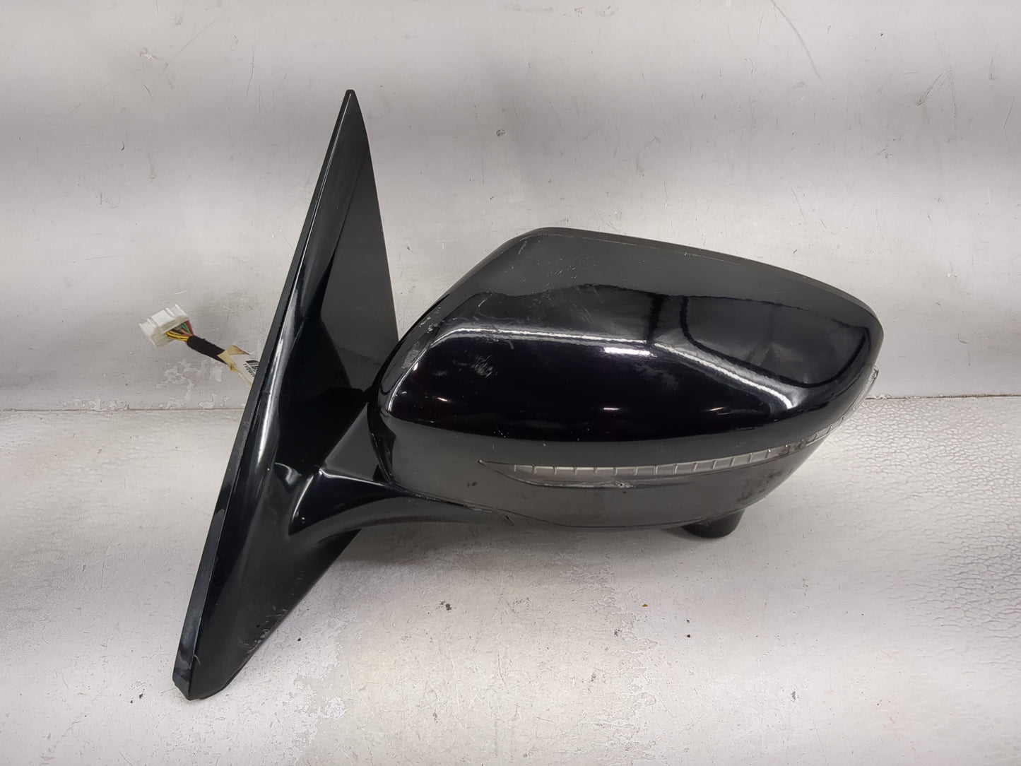 2017 Nissan Pathfinder Driver Side View Mirror - Left Door Mirror OEM Used - Oemusedautoparts1.com