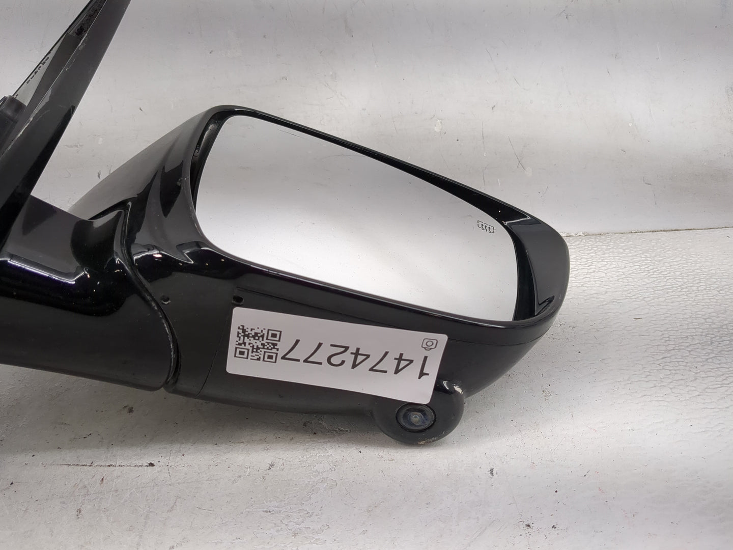 2017 Nissan Pathfinder Passenger Side View Mirror - Right Door Mirror OEM Used - Oemusedautoparts1.com