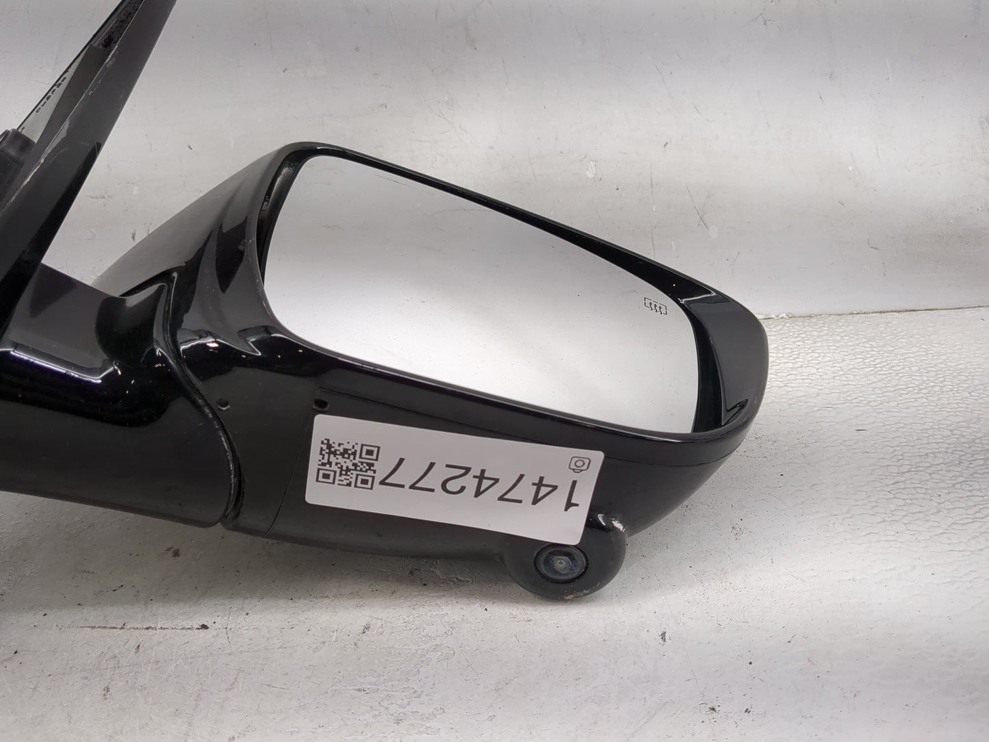 2017 Nissan Pathfinder Passenger Side View Mirror - Right Door Mirror OEM Used - Oemusedautoparts1.com