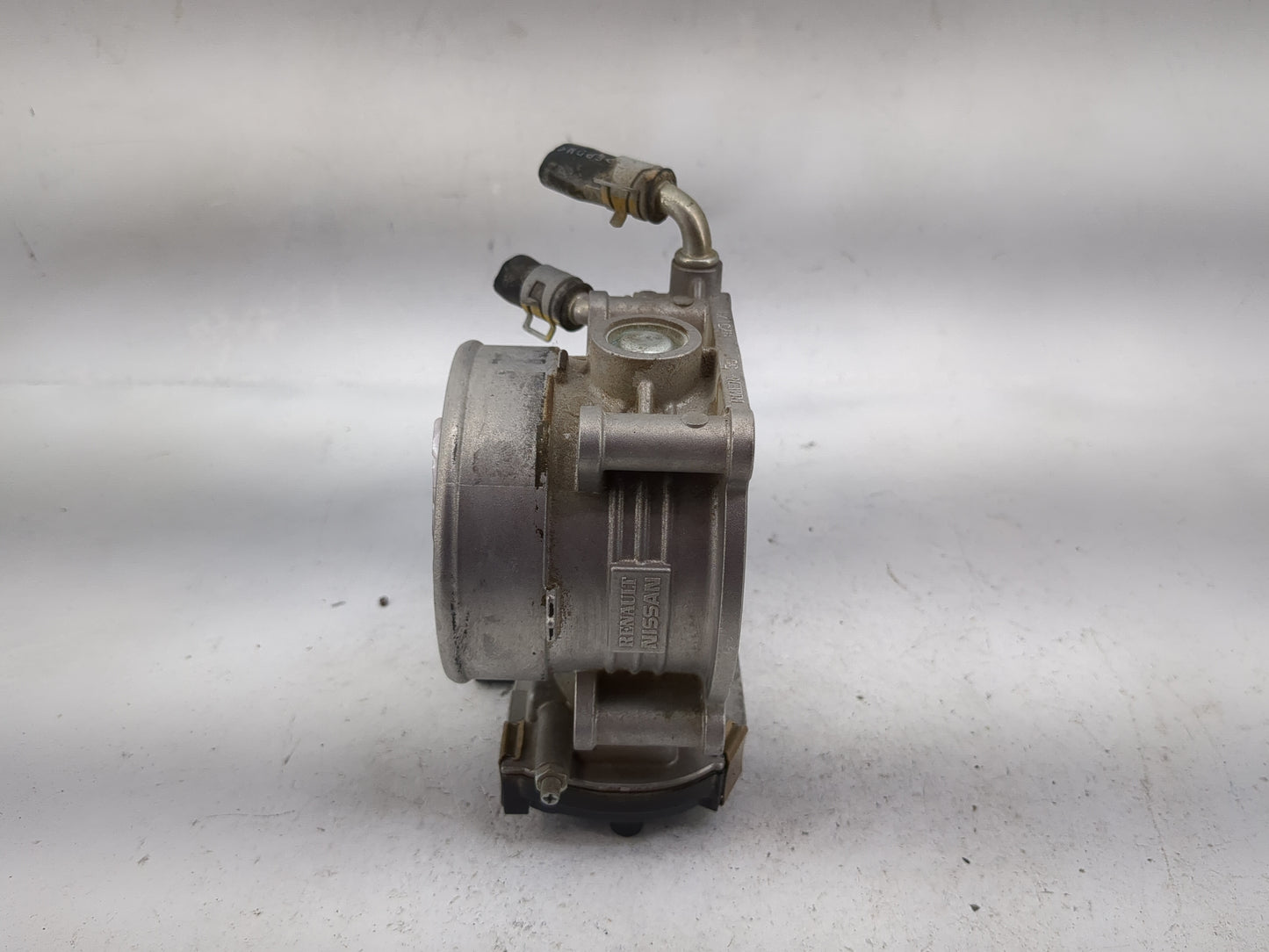 2017-2020 Nissan Pathfinder Throttle Body Fits Fits 2016 2017 2018 2019 2020 OEM Used Auto Parts - Oemusedautoparts1.com