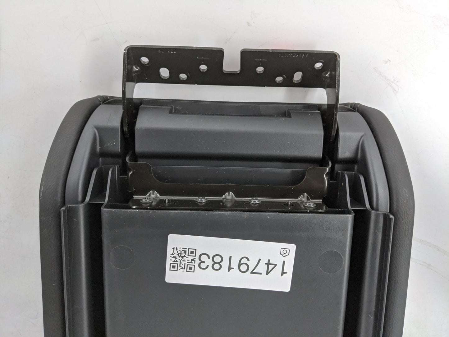 2017 Nissan Pathfinder Center Console Armrest Cover Lid P/N:96920 9PF3A VG80 Fits OEM Used Auto Parts - Oemusedautoparts1.co