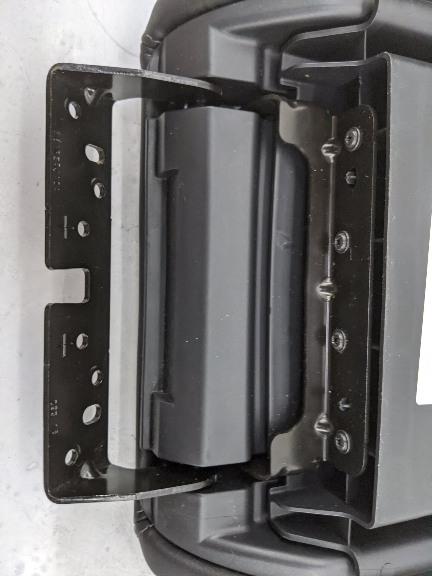 2017 Nissan Pathfinder Center Console Armrest Cover Lid P/N:96920 9PF3A VG80 Fits OEM Used Auto Parts - Oemusedautoparts1.co