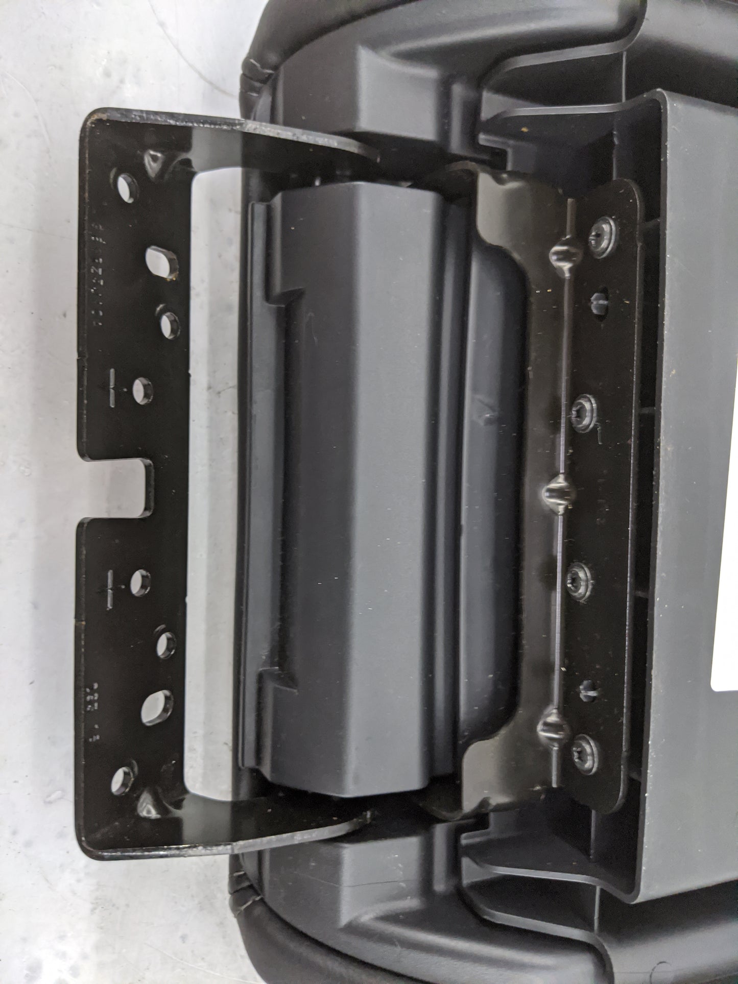 2017 Nissan Pathfinder Center Console Armrest Cover Lid P/N:96920 9PF3A VG80 Fits OEM Used Auto Parts - Oemusedautoparts1.co