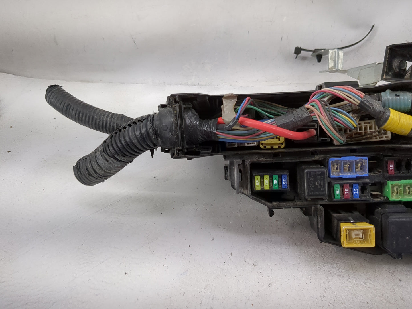 2015-2022 Nissan Pathfinder Fusebox Fuse Box Panel Relay Module Fits Fits 2015 2016 2017 2018 2019 2020 2022 OEM Used Auto P
