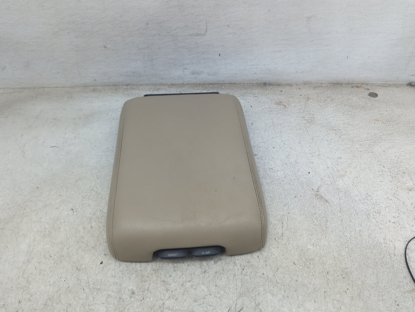2017 Nissan Pathfinder Center Console Armrest Cover Lid Fits OEM Used Auto Parts - Oemusedautoparts1.com