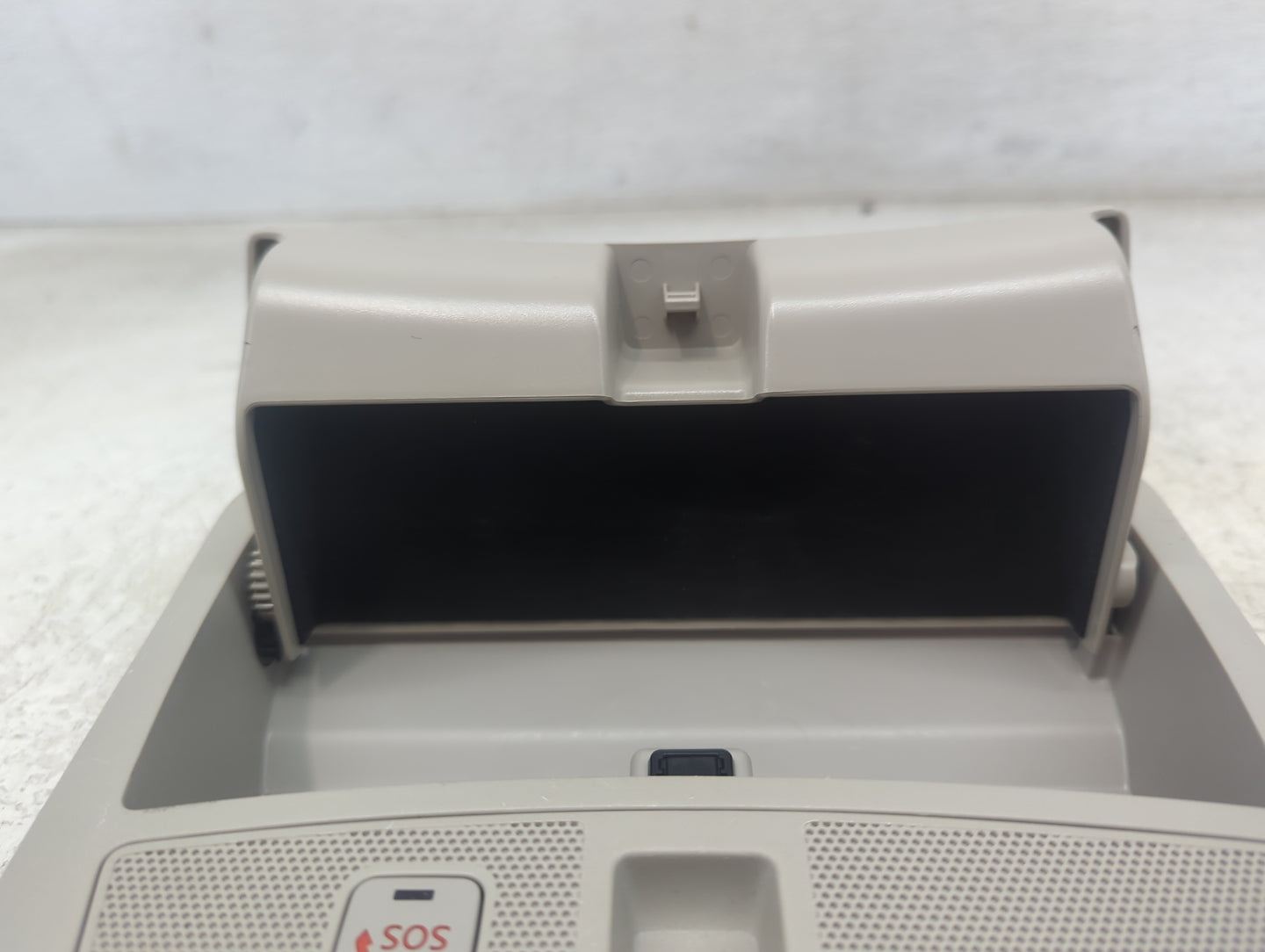 2017-2017 Nissan Pathfinder Overhead Console W/rear Climate Control Gray - Oemusedautoparts1.com