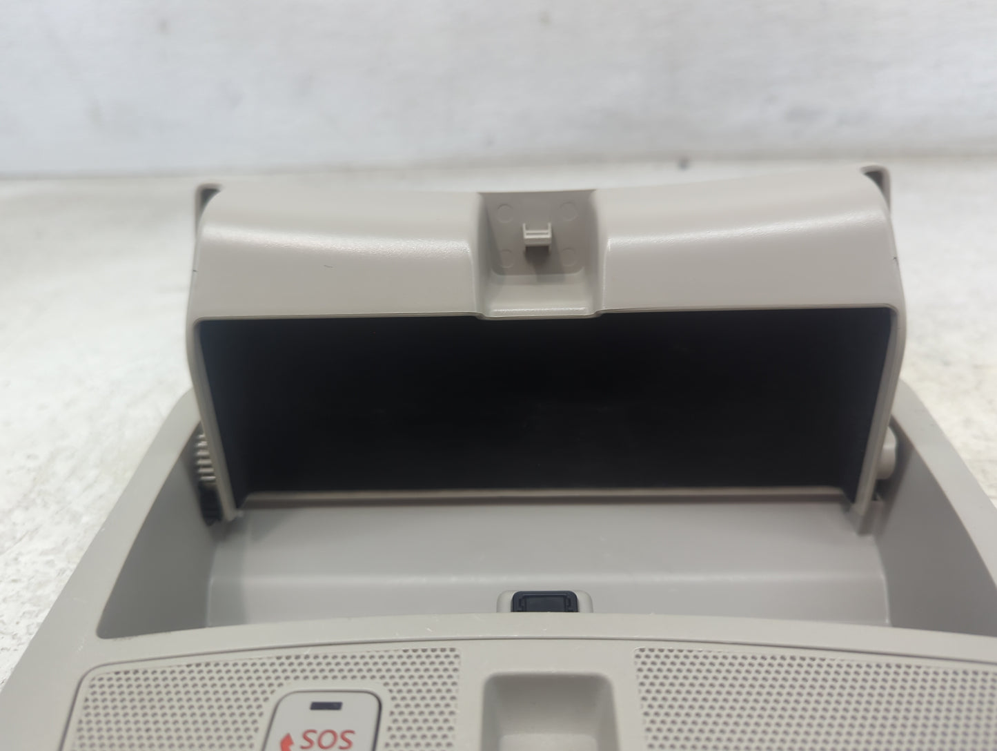 2017-2017 Nissan Pathfinder Overhead Console W/rear Climate Control Gray - Oemusedautoparts1.com