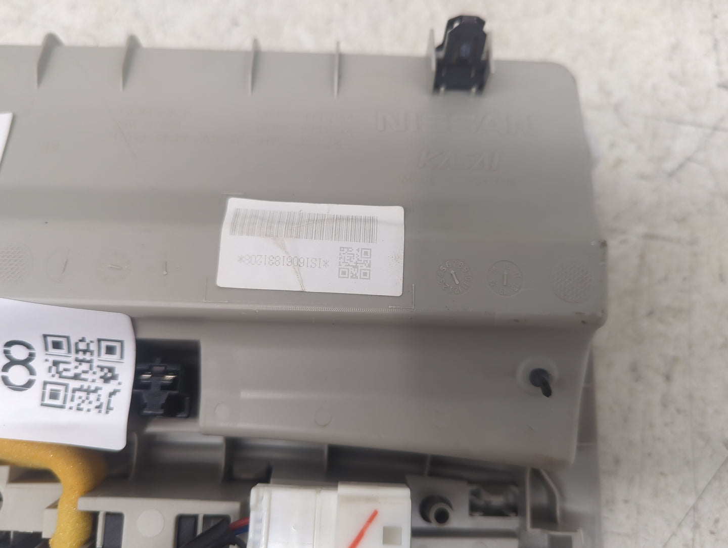 2017-2017 Nissan Pathfinder Overhead Console W/rear Climate Control Gray - Oemusedautoparts1.com