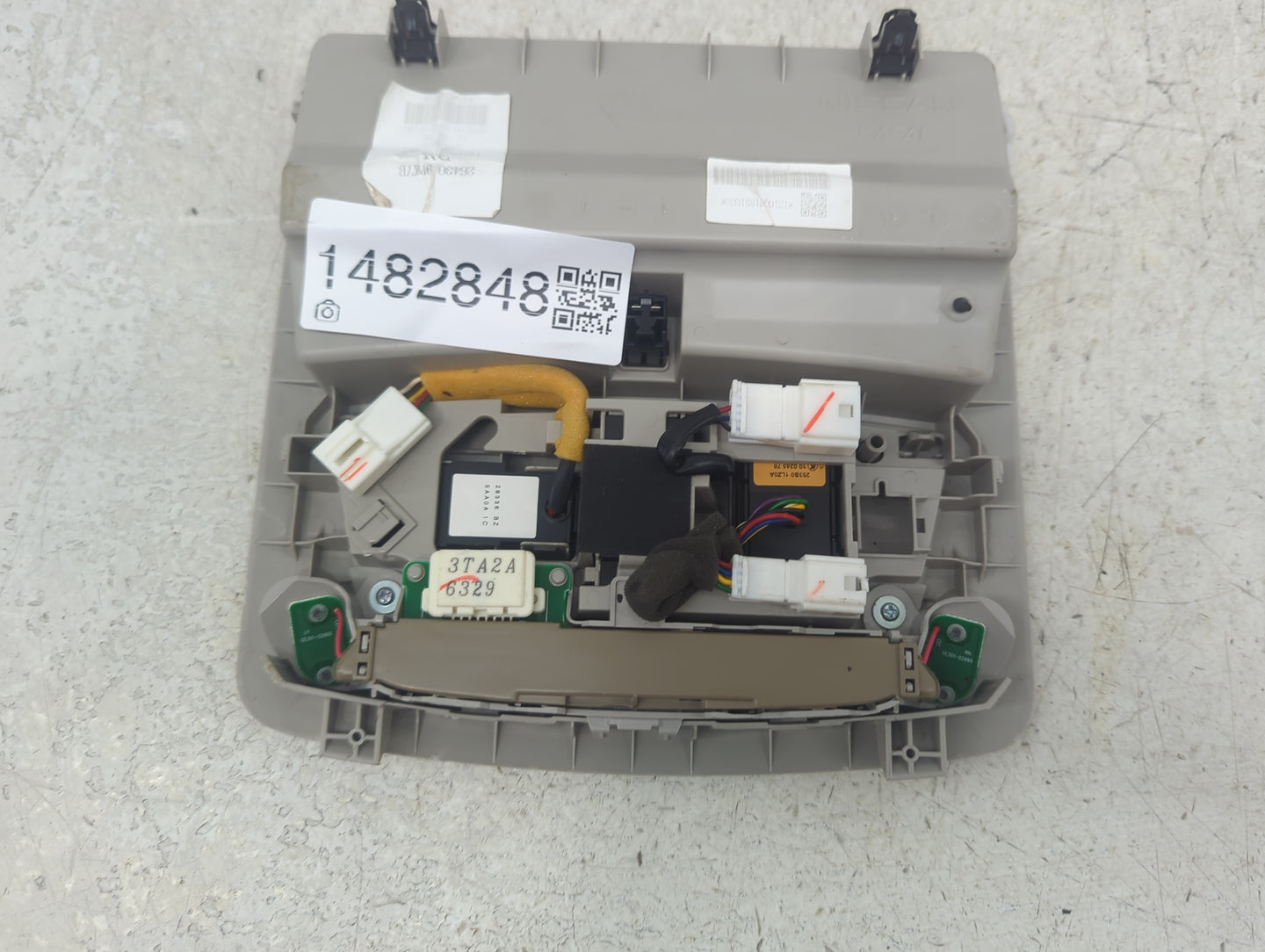 2017-2017 Nissan Pathfinder Overhead Console W/rear Climate Control Gray - Oemusedautoparts1.com