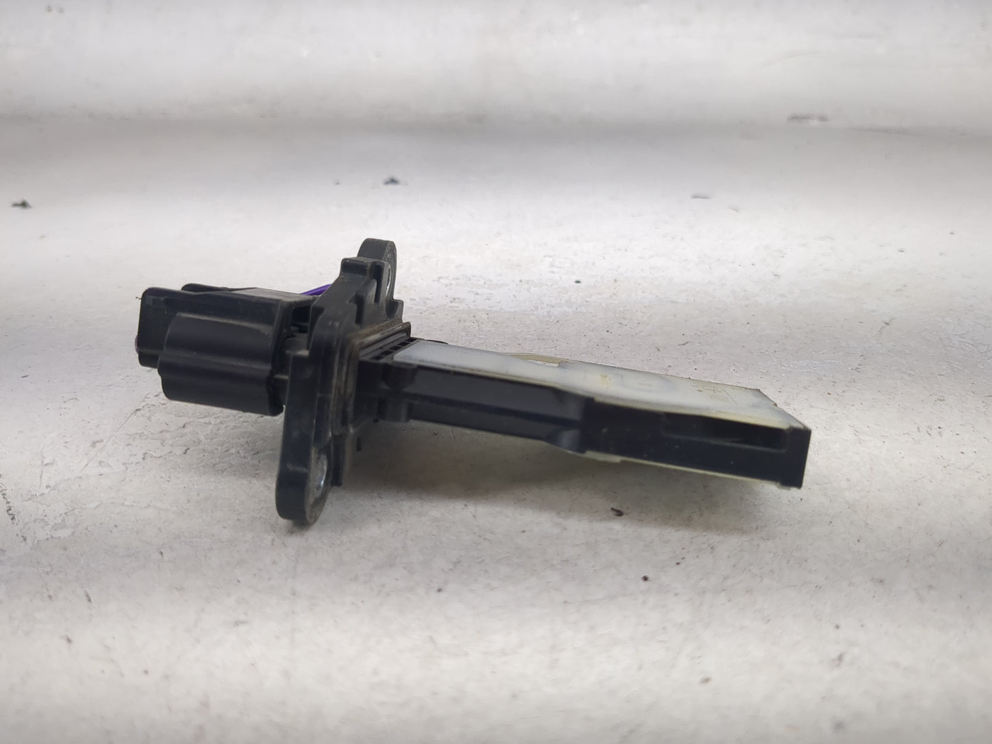 2017-2020 Nissan Pathfinder Mass Air Flow Meter Maf 1485682 - Oemusedautoparts1.com