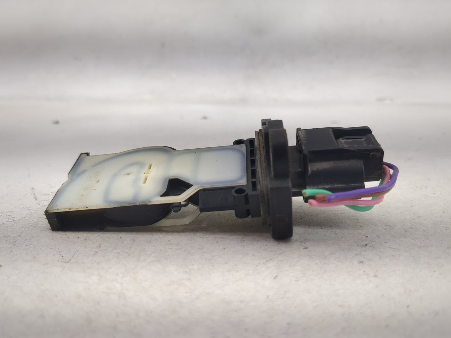 2017-2020 Nissan Pathfinder Mass Air Flow Meter Maf 1485682 - Oemusedautoparts1.com