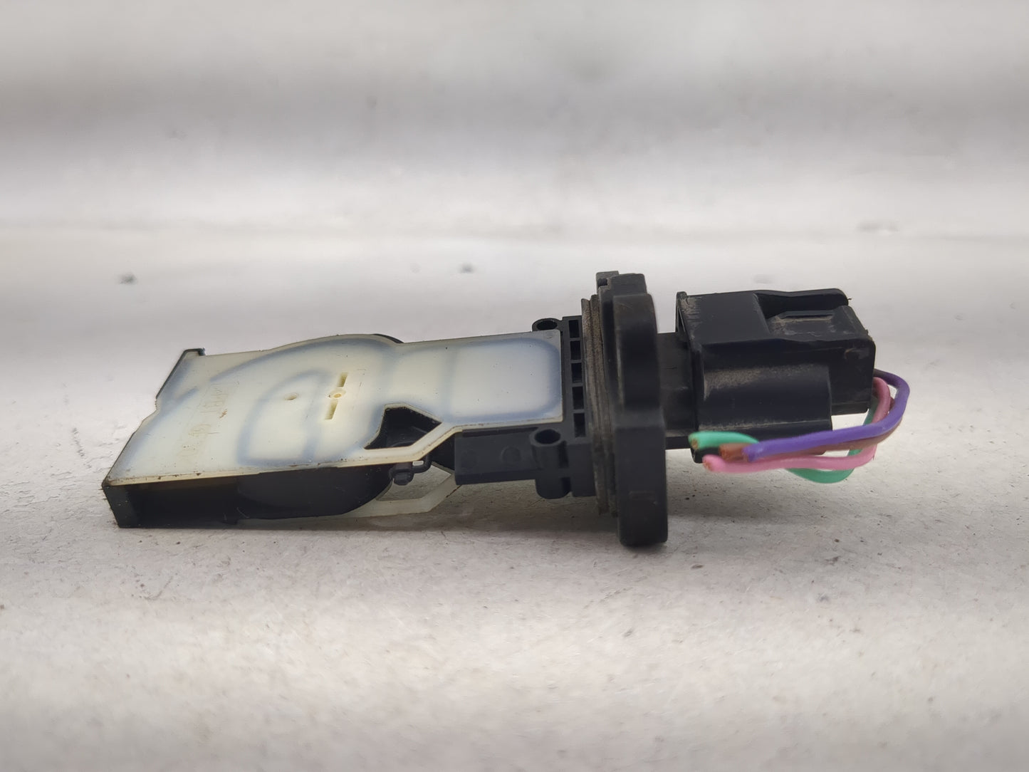 2017-2020 Nissan Pathfinder Mass Air Flow Meter Maf 1485682 - Oemusedautoparts1.com