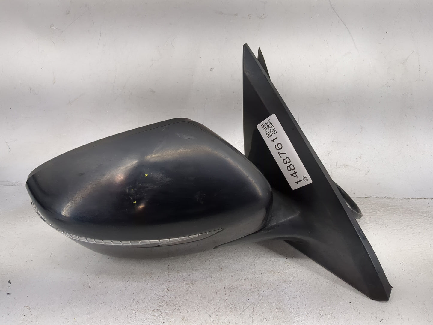 2017 Nissan Pathfinder Passenger Side View Mirror - Right Door Mirror OEM Used - Oemusedautoparts1.com