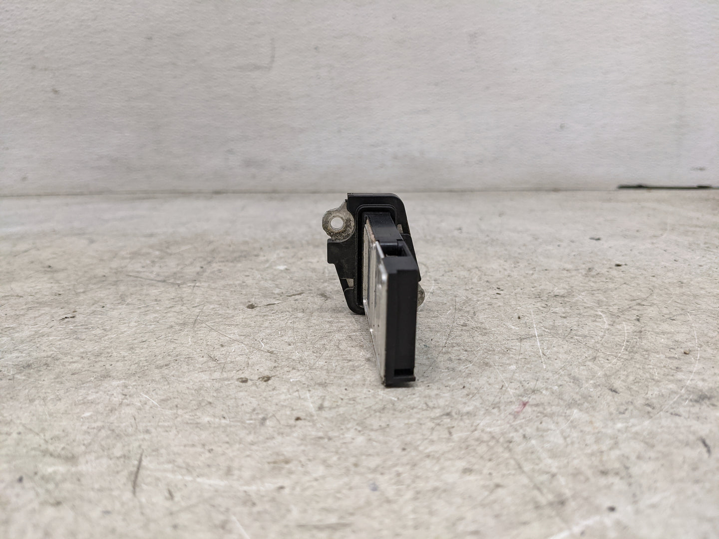 2017-2020 Nissan Pathfinder Mass Air Flow Meter Maf 1489782 - Oemusedautoparts1.com
