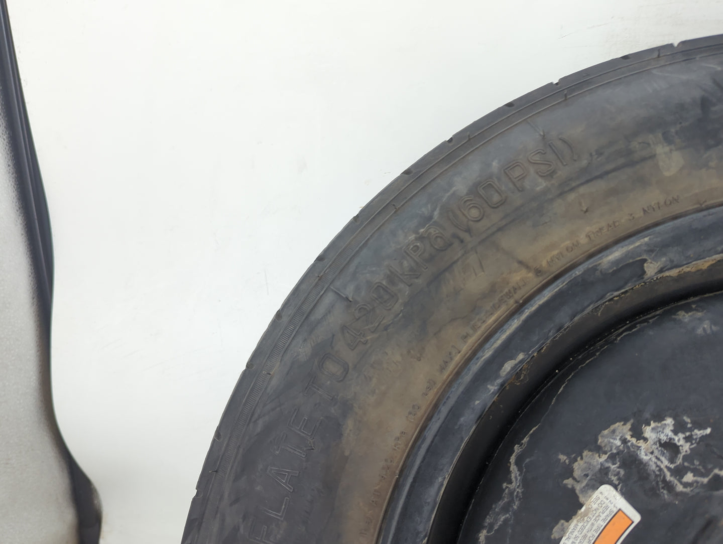 2016-2020 Nissan Pathfinder Spare Donut Tire Wheel Rim Oem - Oemusedautoparts1.com