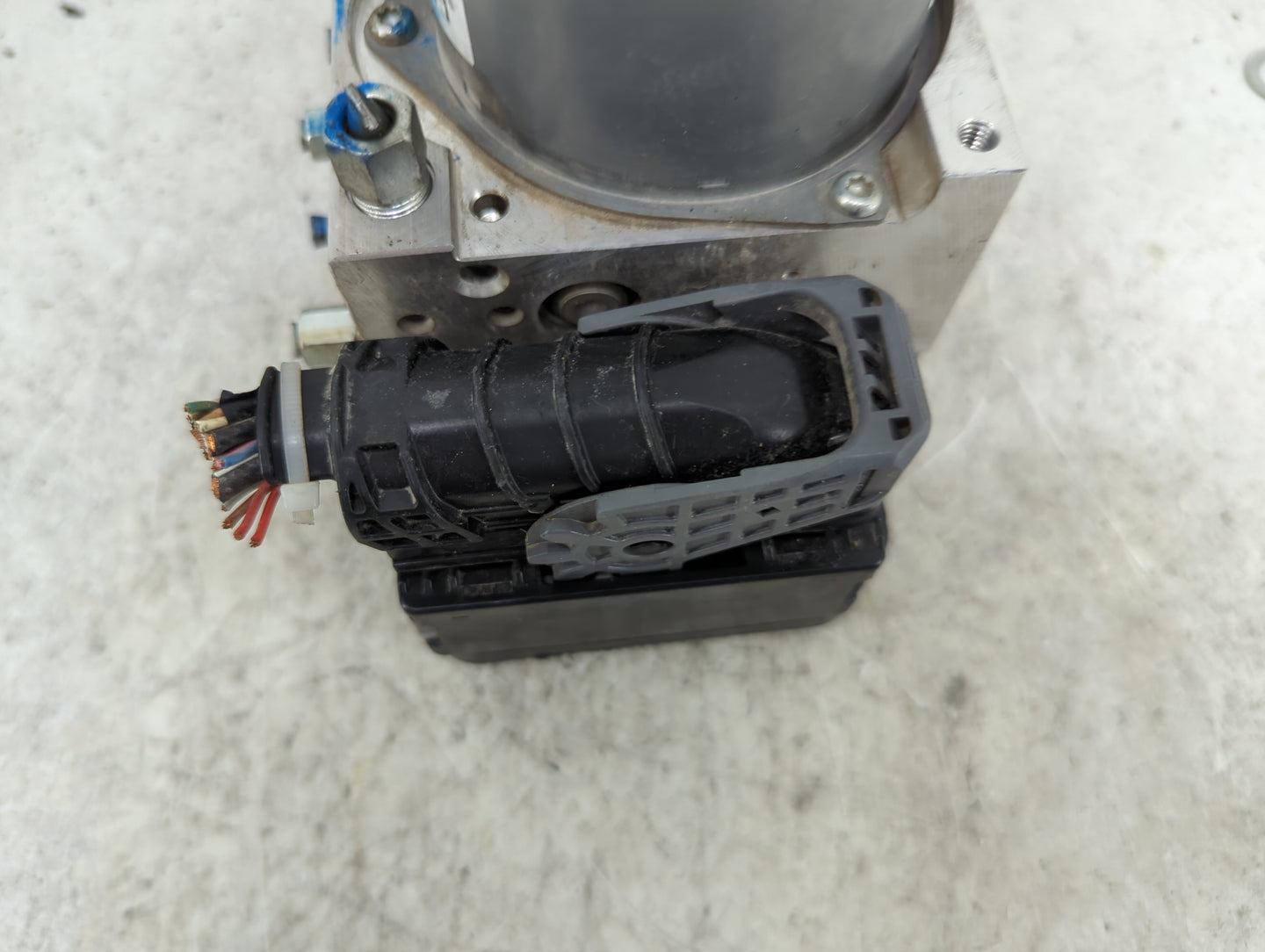 2017 Nissan Pathfinder ABS Pump Control Module Replacement P/N:47660 6KA0D 476606KA0D, 116040-43460 Fits OEM Used Auto Parts