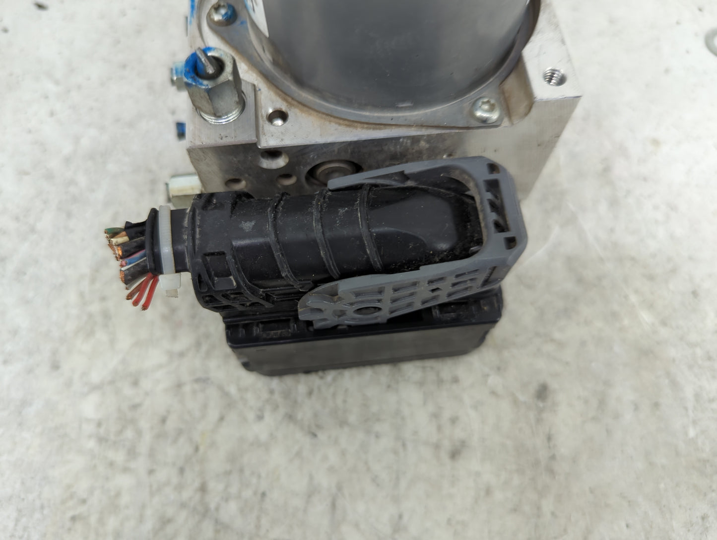2017 Nissan Pathfinder ABS Pump Control Module Replacement P/N:47660 6KA0D 476606KA0D, 116040-43460 Fits OEM Used Auto Parts