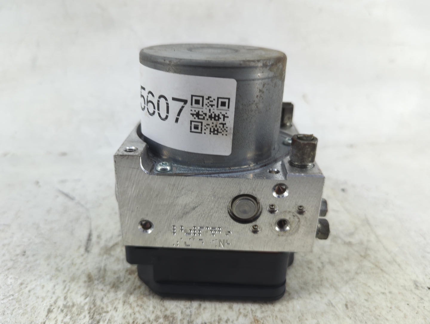 2017 Nissan Pathfinder ABS Pump Control Module Replacement P/N:476605100 1160305100 Fits OEM Used Auto Parts - Oemusedautopa