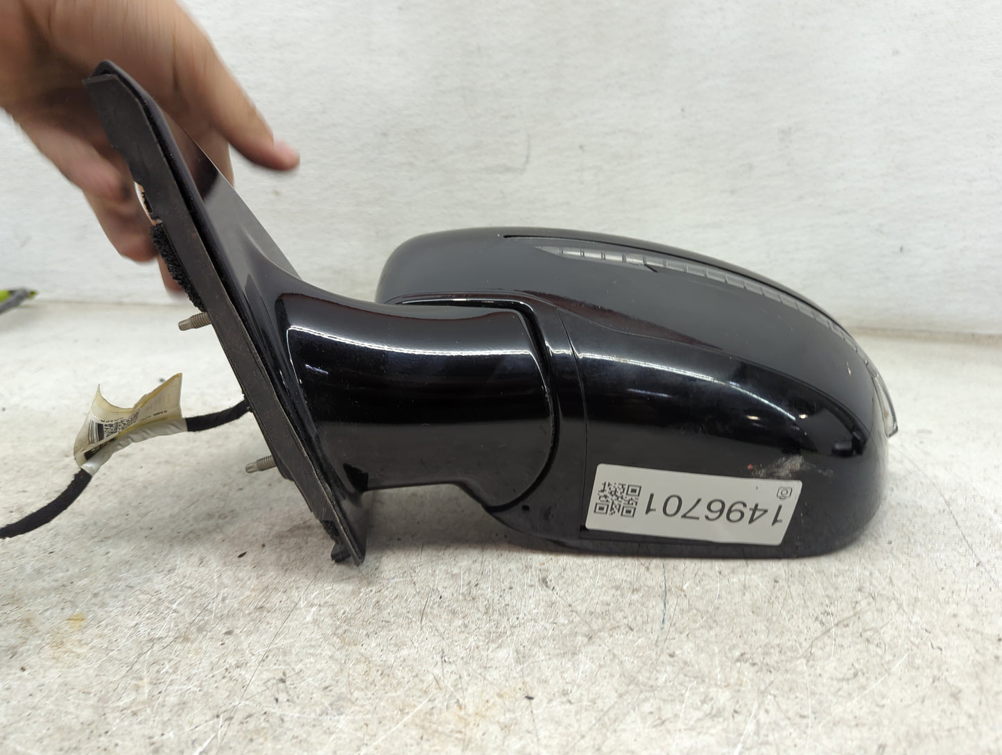 2017 Nissan Pathfinder Driver Side View Mirror - Left Door Mirror OEM Used - Oemusedautoparts1.com