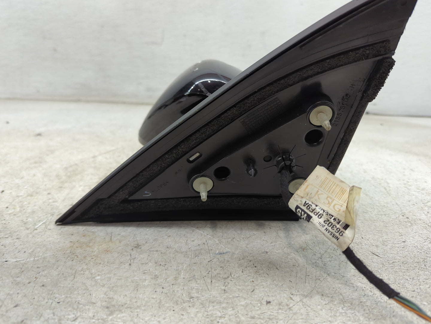 2017 Nissan Pathfinder Driver Side View Mirror - Left Door Mirror OEM Used - Oemusedautoparts1.com