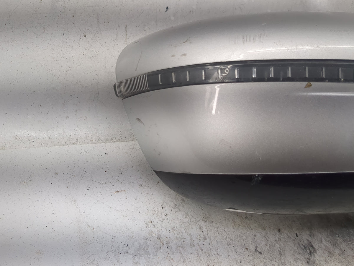 2017 Nissan Pathfinder Passenger Side View Mirror - Right Door Mirror OEM Used - Oemusedautoparts1.com