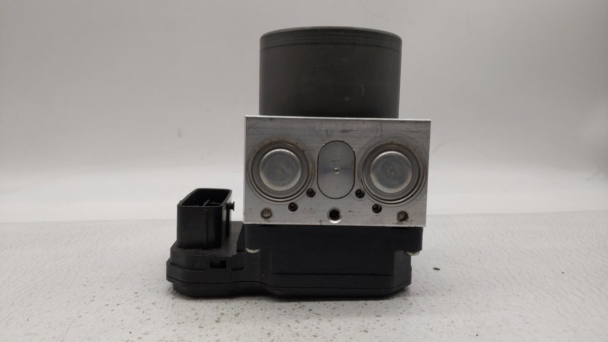 2017 Nissan Pathfinder Anti-Lock Brake ABS Pump Module Actuator OEM P/N:47660-9PP1B 47660-6KA0B Fits OEM Used Auto Parts - O