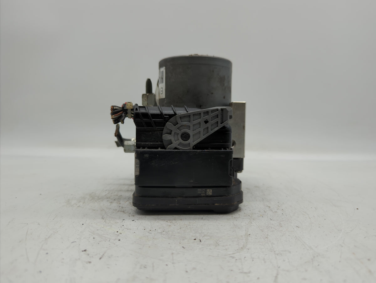 2017 Nissan Pathfinder Anti-Lock Brake ABS Pump Module Actuator OEM P/N:47660-9PP1B 47660-6KA0B Fits OEM Used Auto Parts - O
