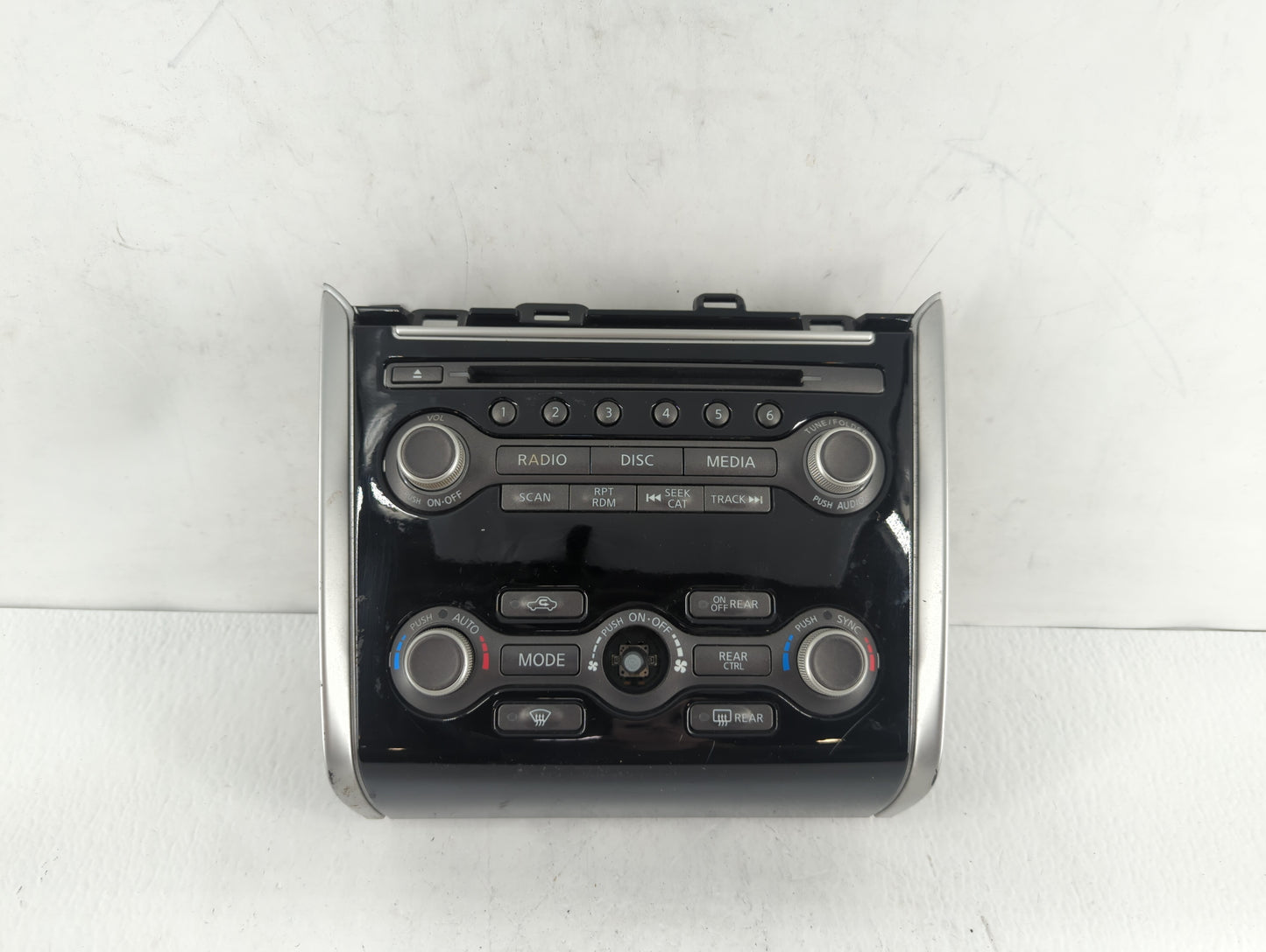 Nissan Pathfinder Radio Control Panel - Oemusedautoparts1.com