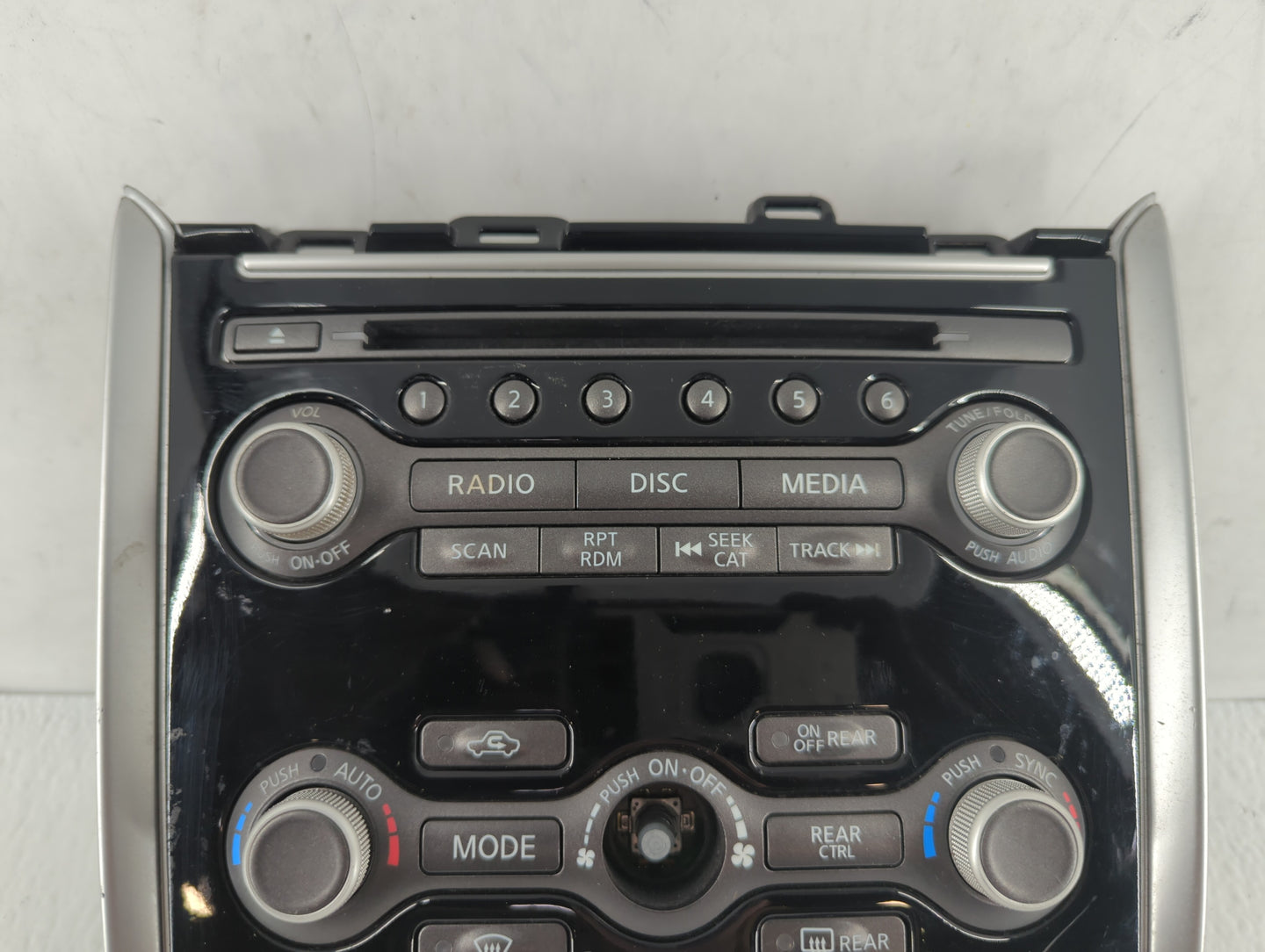 Nissan Pathfinder Radio Control Panel - Oemusedautoparts1.com