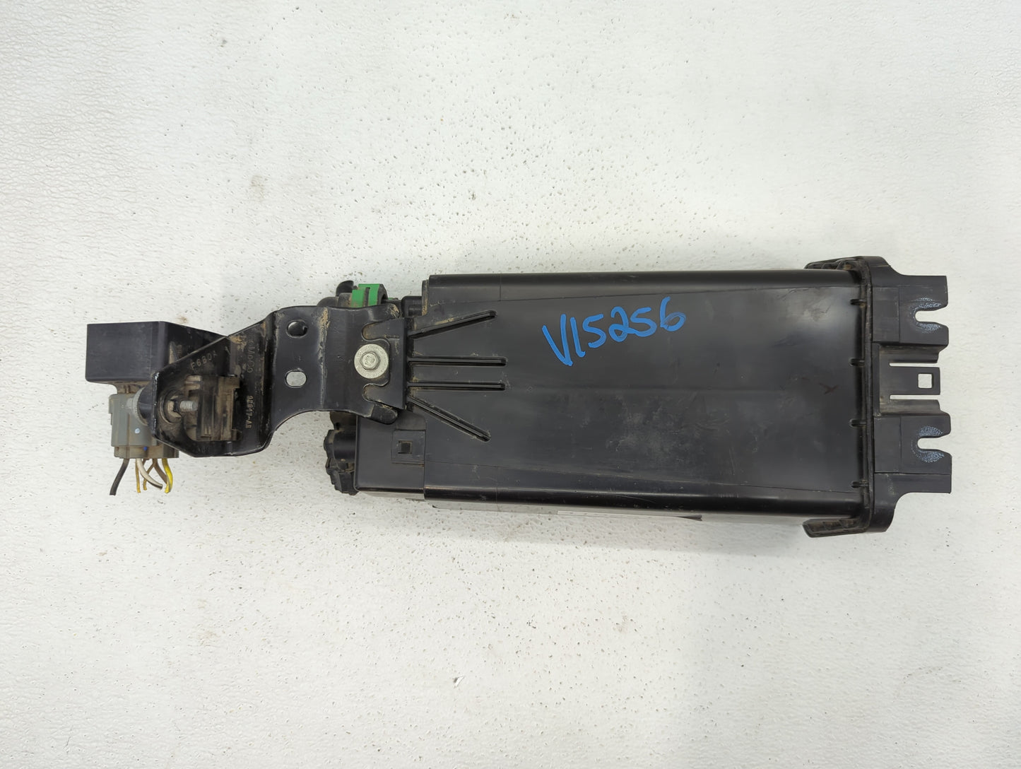 2017 Nissan Pathfinder Fuel Vapor Charcoal Canister - Oemusedautoparts1.com