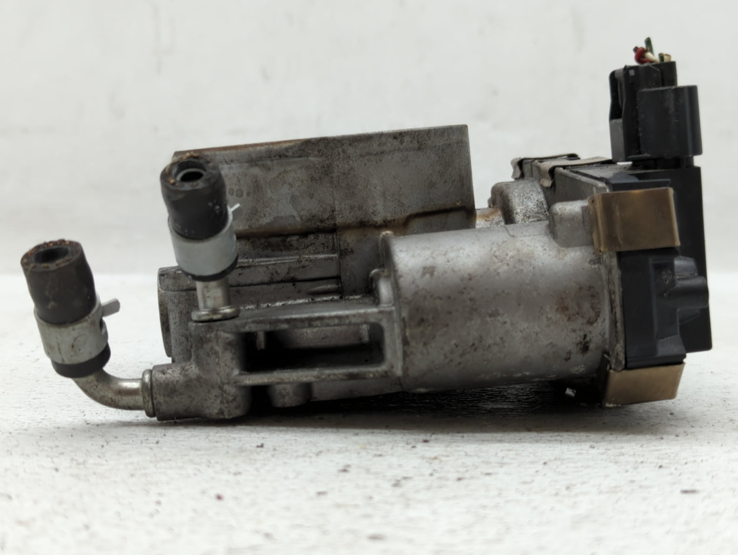 2017-2020 Nissan Pathfinder Throttle Body P/N:RME76-50 RME75-50 Fits Fits 2016 2017 2018 2019 2020 OEM Used Auto Parts - Oem