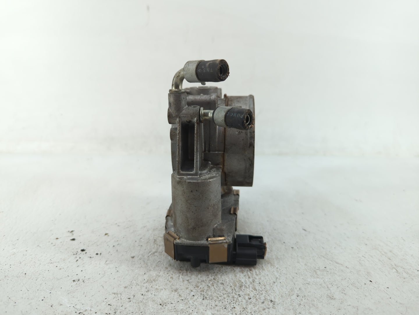 2017-2020 Nissan Pathfinder Throttle Body P/N:RME76-50 RME75-50 Fits Fits 2016 2017 2018 2019 2020 OEM Used Auto Parts - Oem