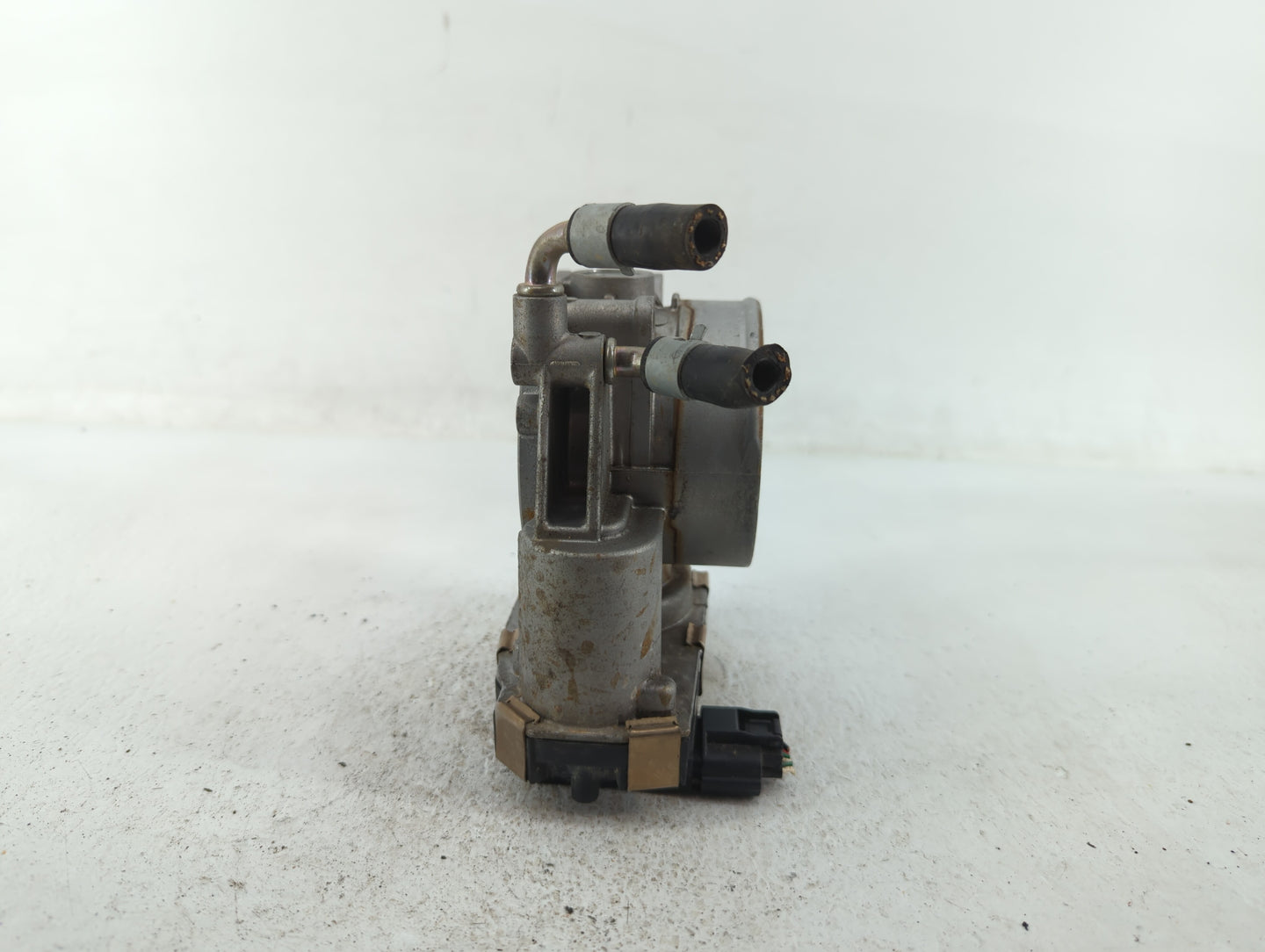 2017-2020 Nissan Pathfinder Throttle Body P/N:RME76-50 RME75-50 Fits Fits 2016 2017 2018 2019 2020 OEM Used Auto Parts - Oem