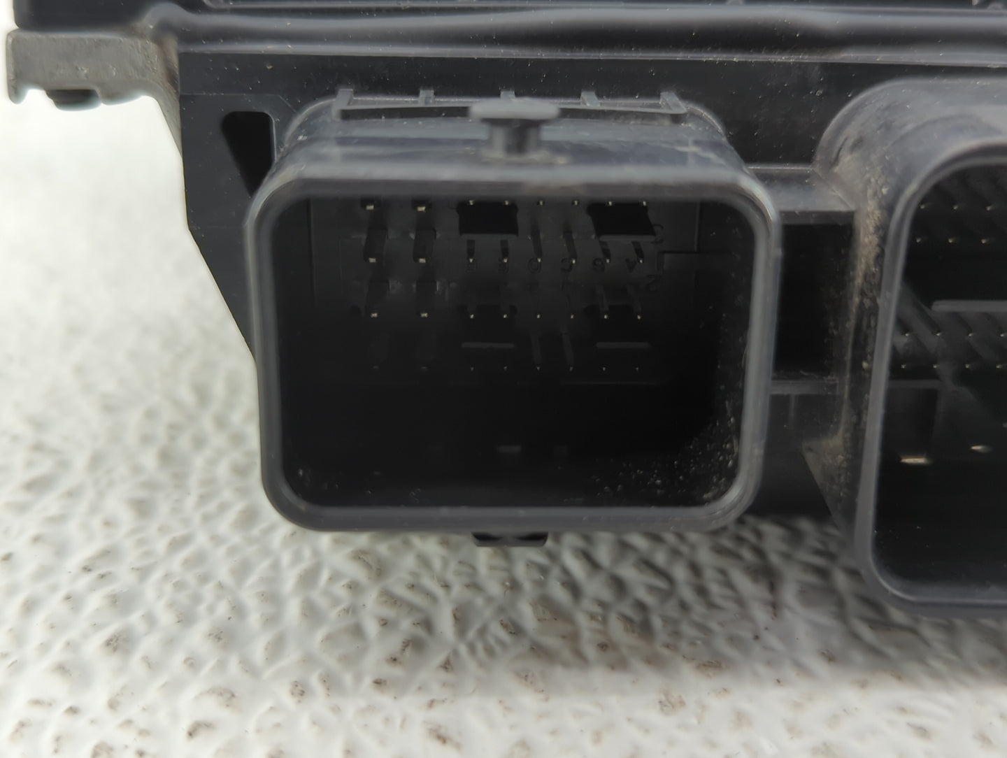 2017 Nissan Pathfinder PCM Engine Control Computer ECU ECM PCU OEM P/N:NEC030-030 NEC030-020, NEC018-070, NEC030-025 Fits OE