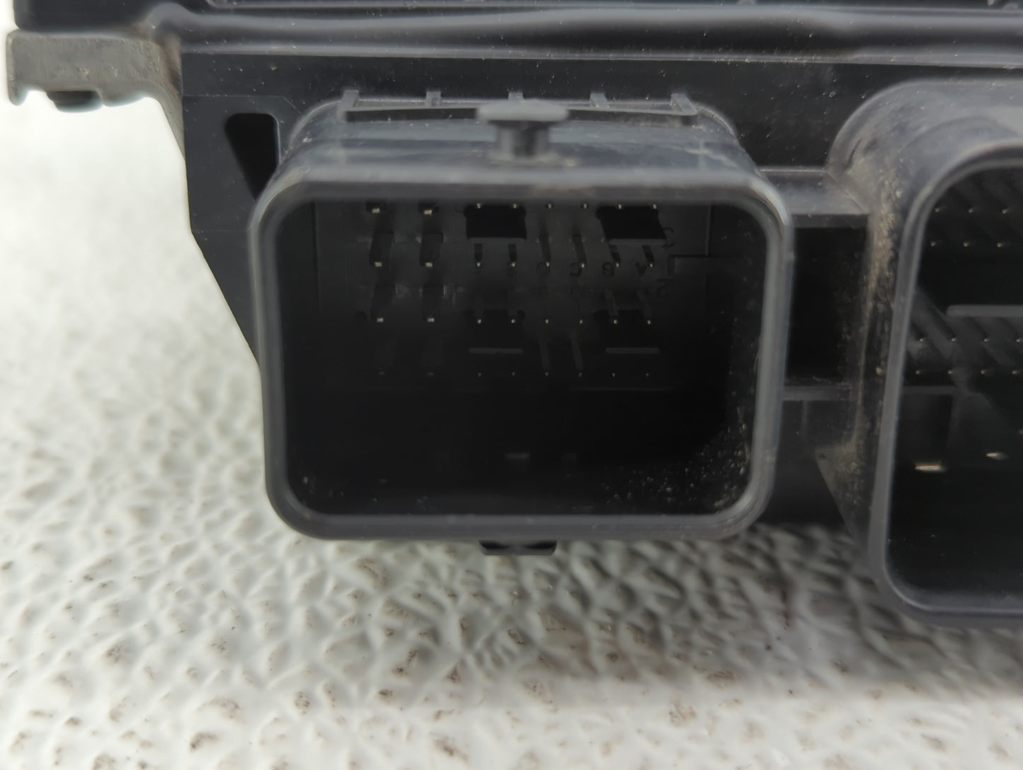 2017 Nissan Pathfinder PCM Engine Control Computer ECU ECM PCU OEM P/N:NEC030-030 NEC030-020, NEC018-070, NEC030-025 Fits OE