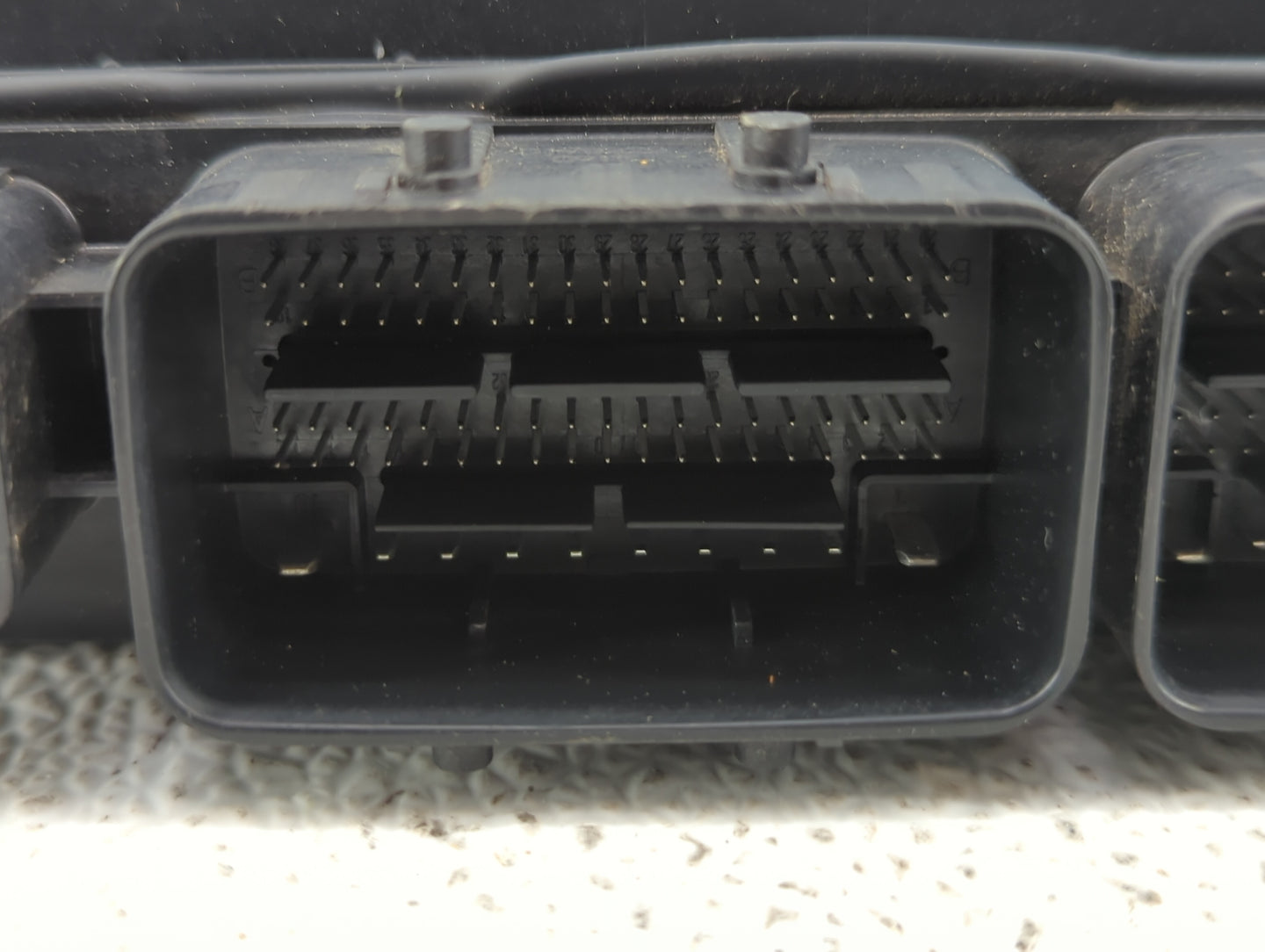 2017 Nissan Pathfinder PCM Engine Control Computer ECU ECM PCU OEM P/N:NEC030-030 NEC030-020, NEC018-070, NEC030-025 Fits OE