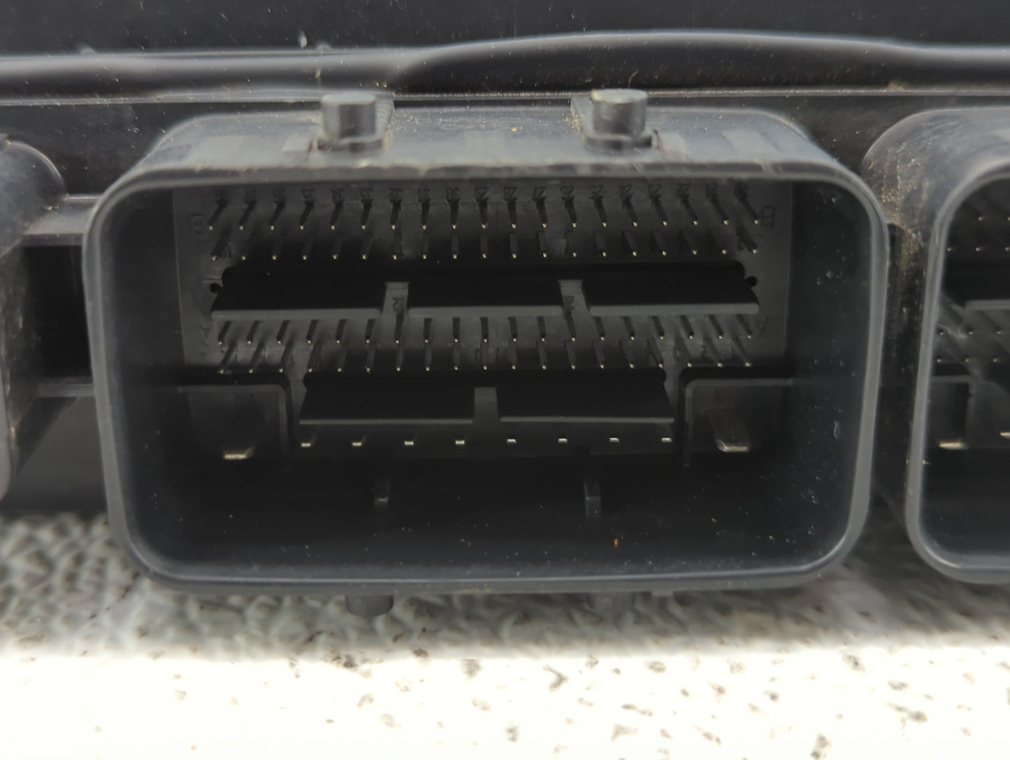 2017 Nissan Pathfinder PCM Engine Control Computer ECU ECM PCU OEM P/N:NEC030-030 NEC030-020, NEC018-070, NEC030-025 Fits OE