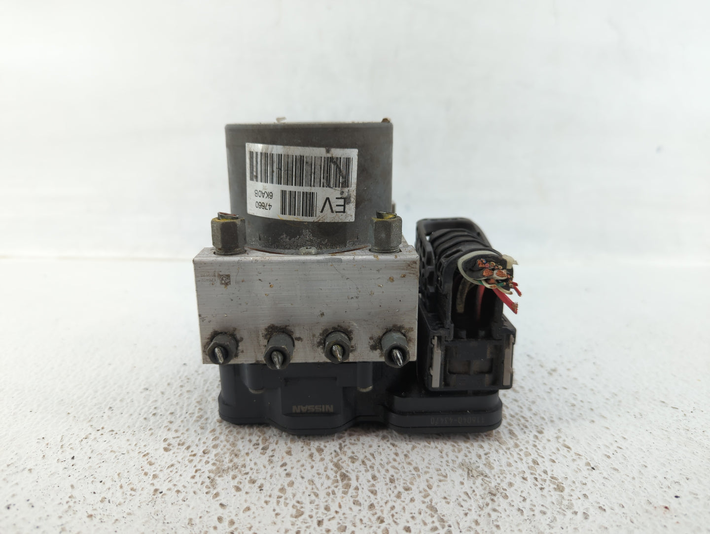 2017 Nissan Pathfinder ABS Pump Control Module Replacement P/N:116030-51100 Fits OEM Used Auto Parts - Oemusedautoparts1.com