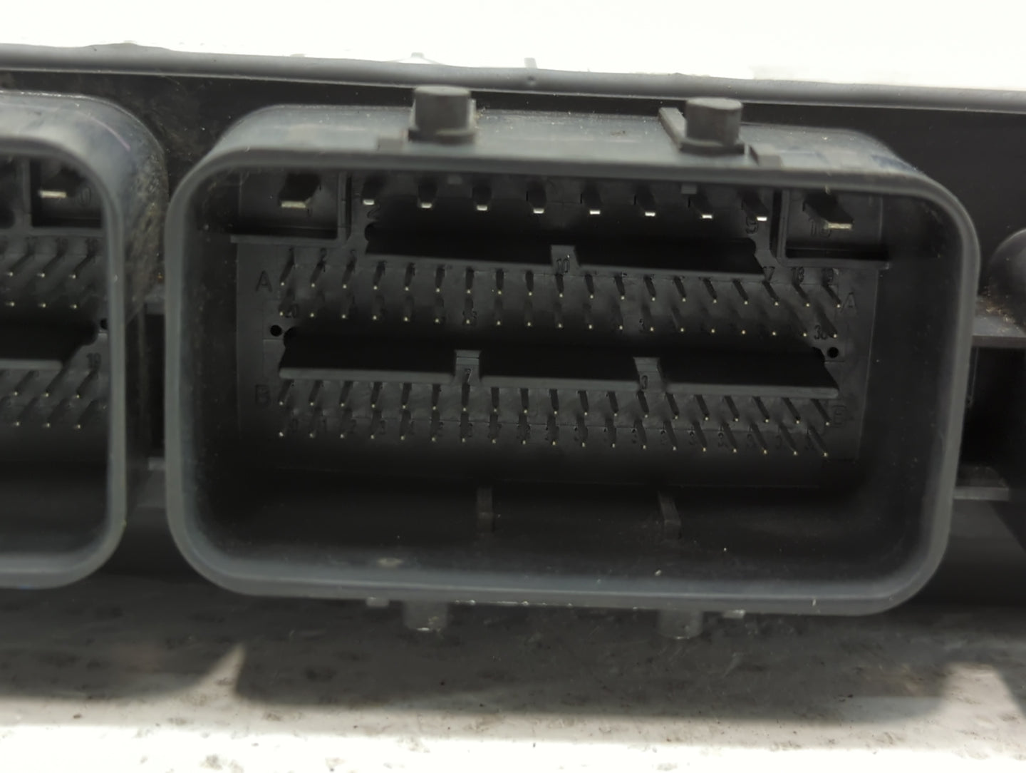2017 Nissan Pathfinder PCM Engine Control Computer ECU ECM PCU OEM P/N:NEC018-069 BED403-300 A2, NEC030-030, NEC030-028 Fits