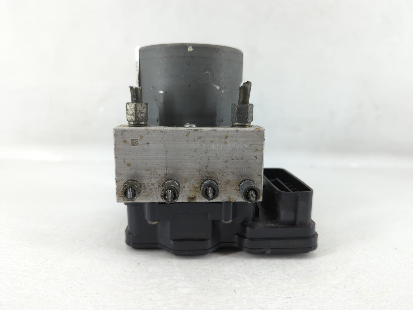 2017 Nissan Pathfinder ABS Pump Control Module Replacement P/N:116030-51100 Fits OEM Used Auto Parts - Oemusedautoparts1.com