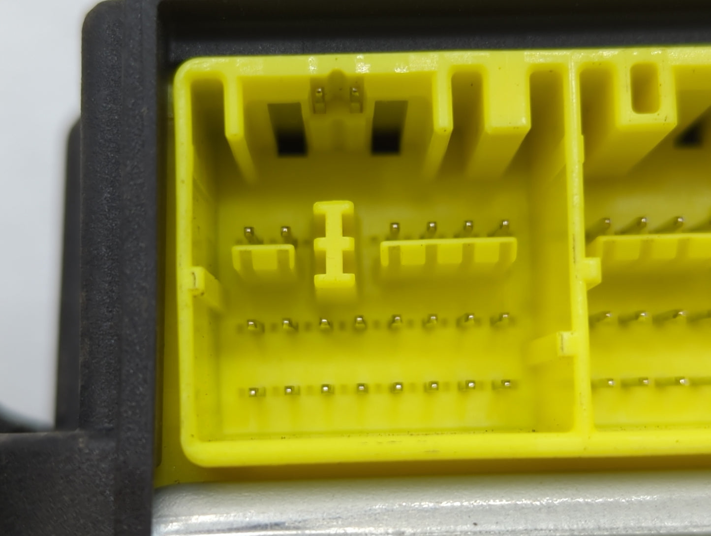 2017-2017 Nissan Pathfinder Chassis Control Module Ccm Bcm Body Control - Oemusedautoparts1.com