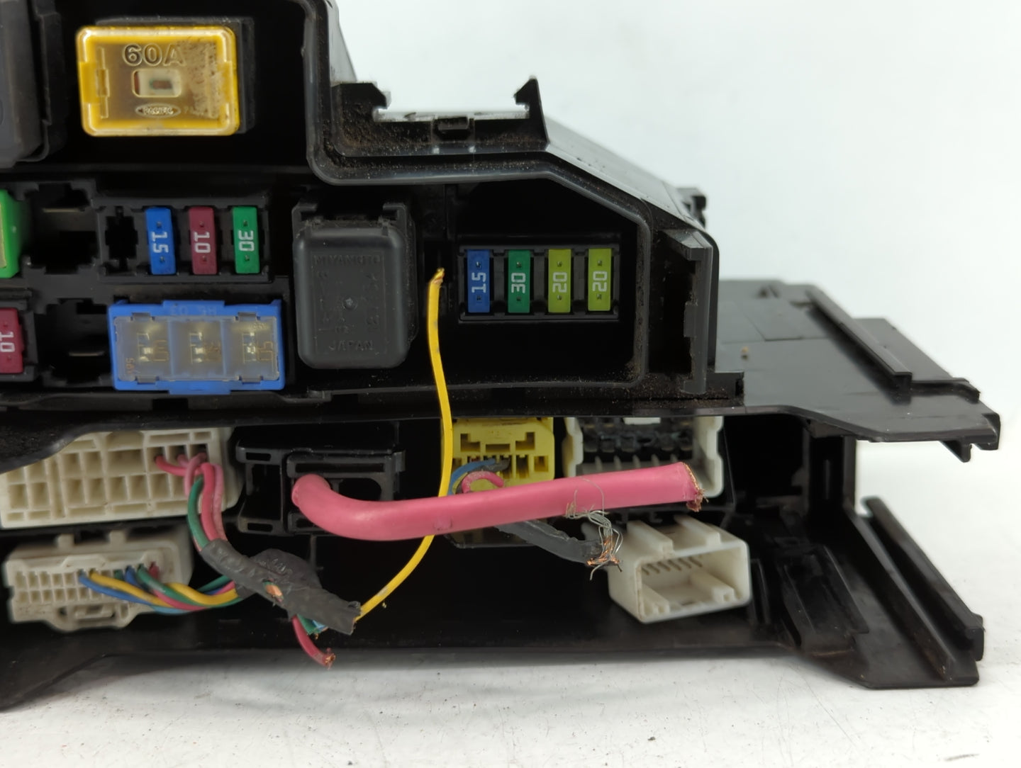 2015-2022 Nissan Pathfinder Fusebox Fuse Box Panel Relay Module P/N:7154-5763-30 7254-5763-30 Fits OEM Used Auto Parts - Oem