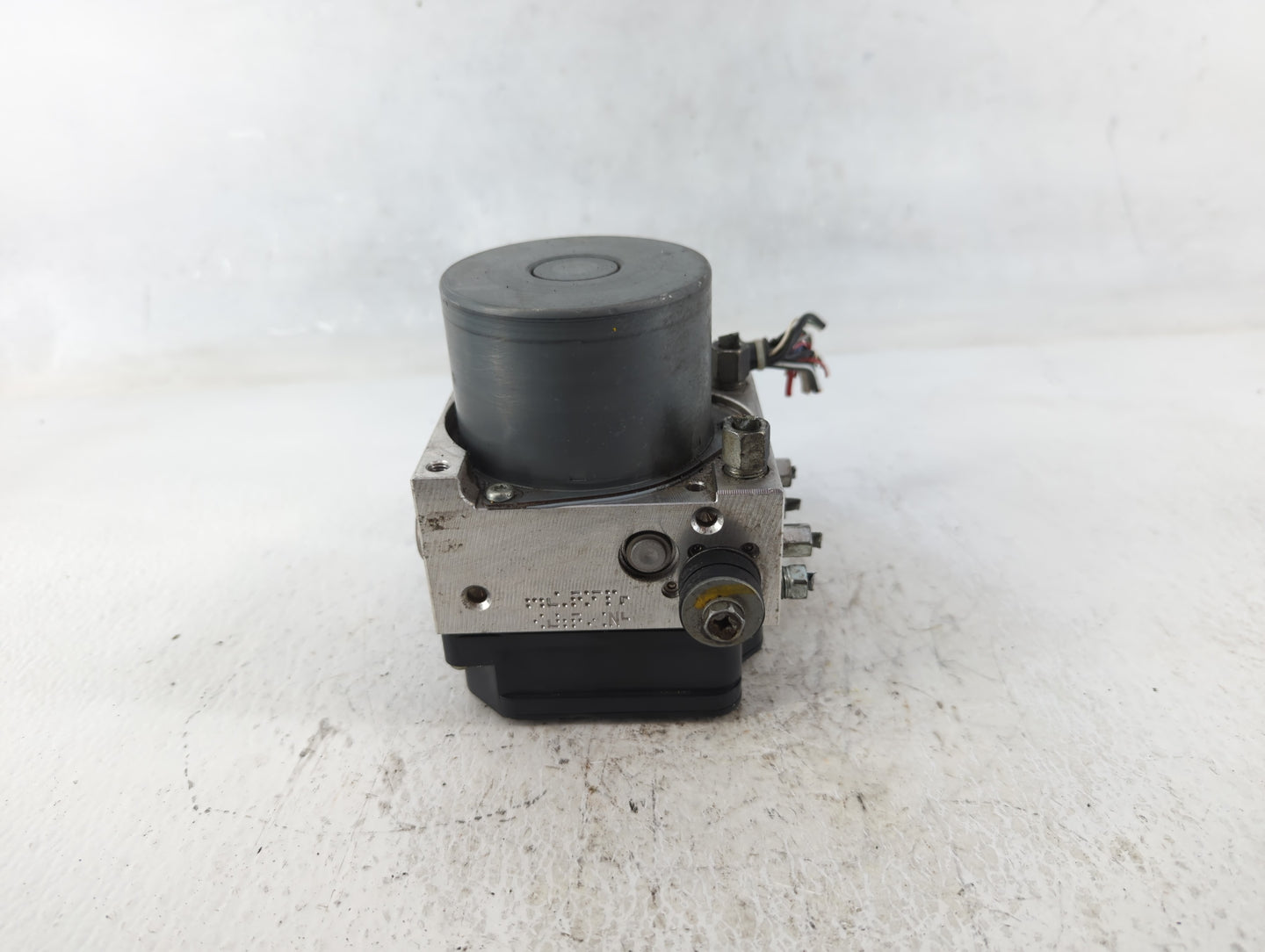 2017 Nissan Pathfinder ABS Pump Control Module Replacement P/N:116030-51090 Fits OEM Used Auto Parts - Oemusedautoparts1.com