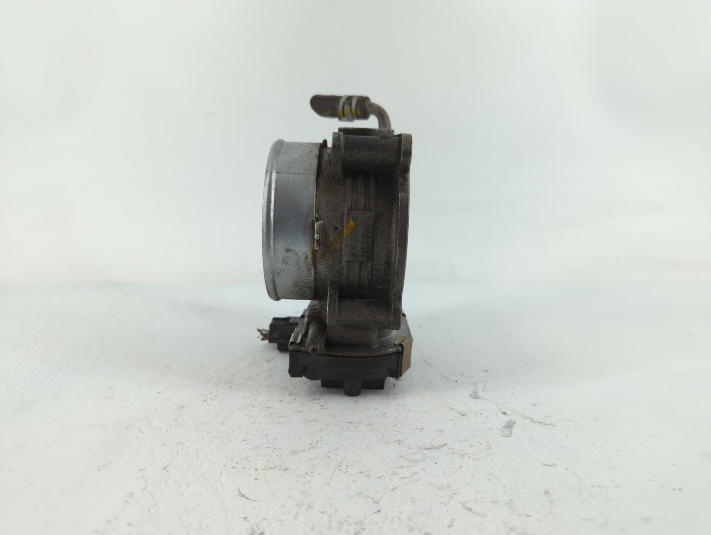2017-2020 Nissan Pathfinder Throttle Body P/N:RME75-50 A6811H Fits Fits 2016 2017 2018 2019 2020 OEM Used Auto Parts - Oemus