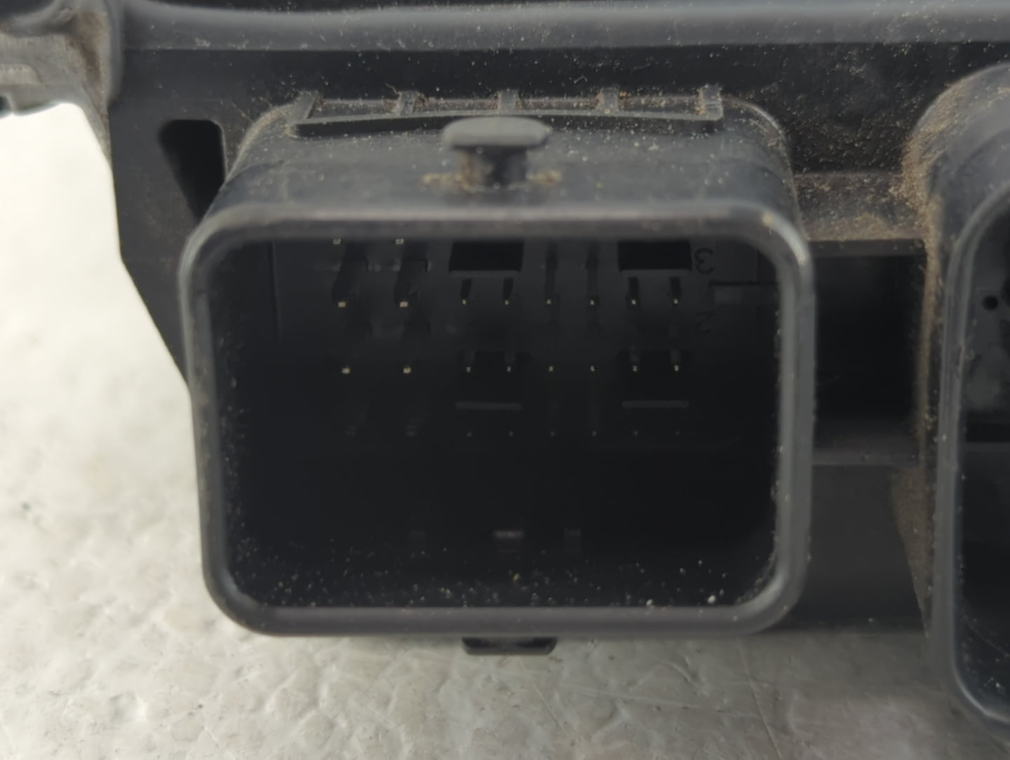 2017 Nissan Pathfinder PCM Engine Control Computer ECU ECM PCU OEM P/N:684715 EY2 NEC018-069 Fits OEM Used Auto Parts - Oemu