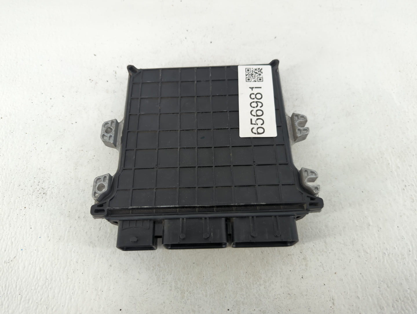 2017 Nissan Pathfinder PCM Engine Control Computer ECU ECM PCU OEM P/N:684715 EY2 NEC018-069 Fits OEM Used Auto Parts - Oemu