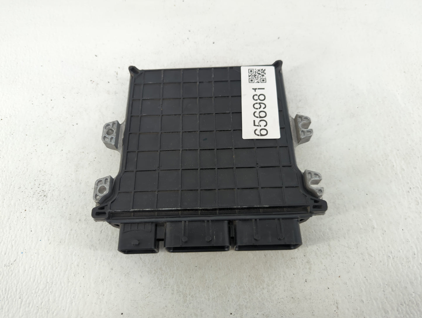 2017 Nissan Pathfinder PCM Engine Control Computer ECU ECM PCU OEM P/N:684715 EY2 NEC018-069 Fits OEM Used Auto Parts - Oemu