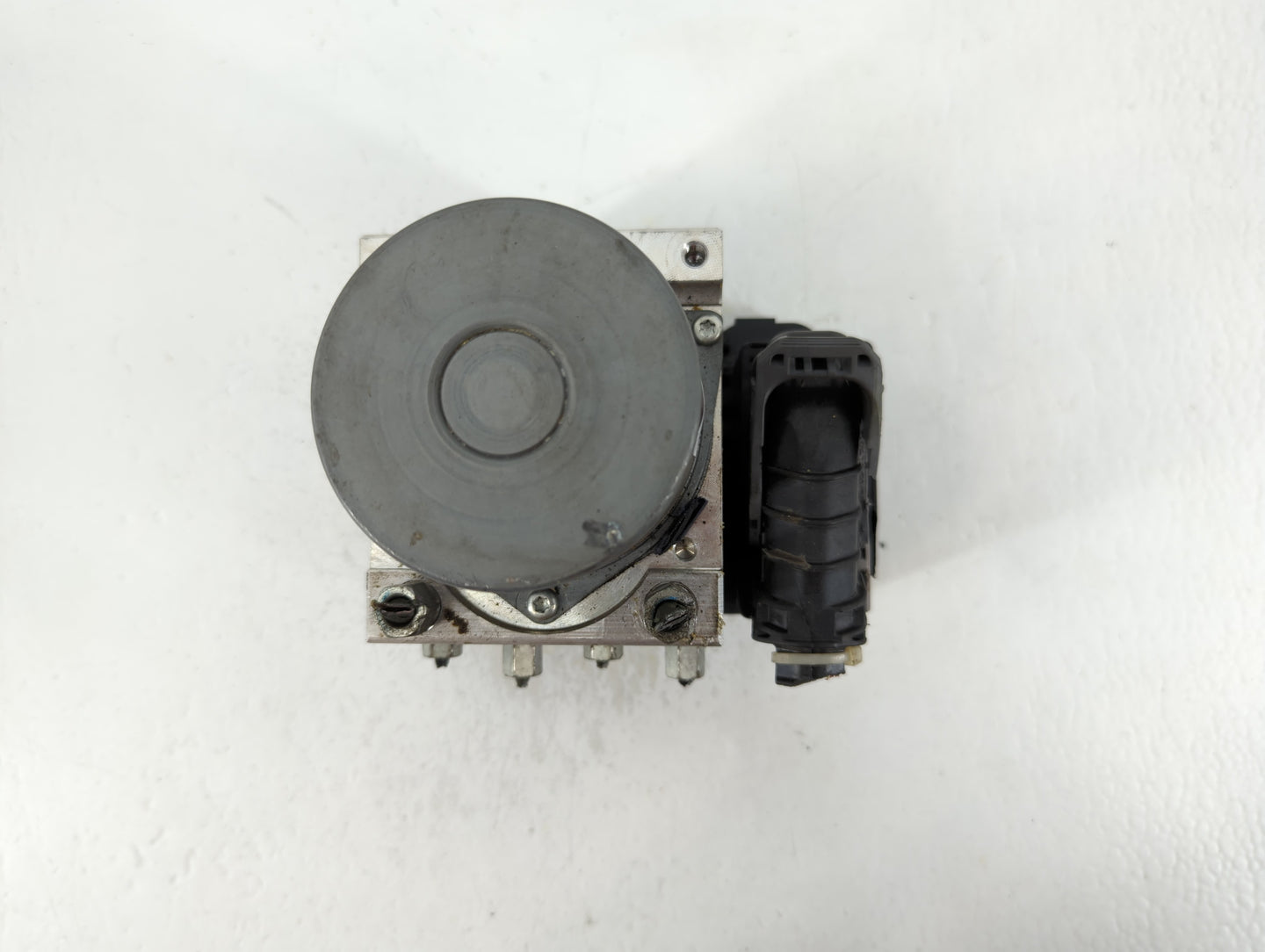 2017 Nissan Pathfinder ABS Pump Control Module Replacement P/N:116030-51090 Fits OEM Used Auto Parts - Oemusedautoparts1.com